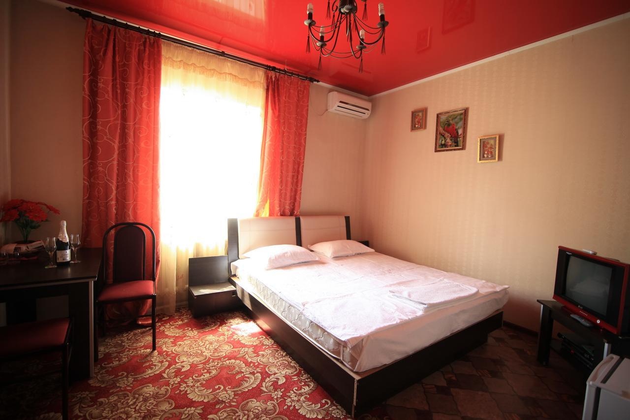Carzone Motel Bishkek Esterno foto